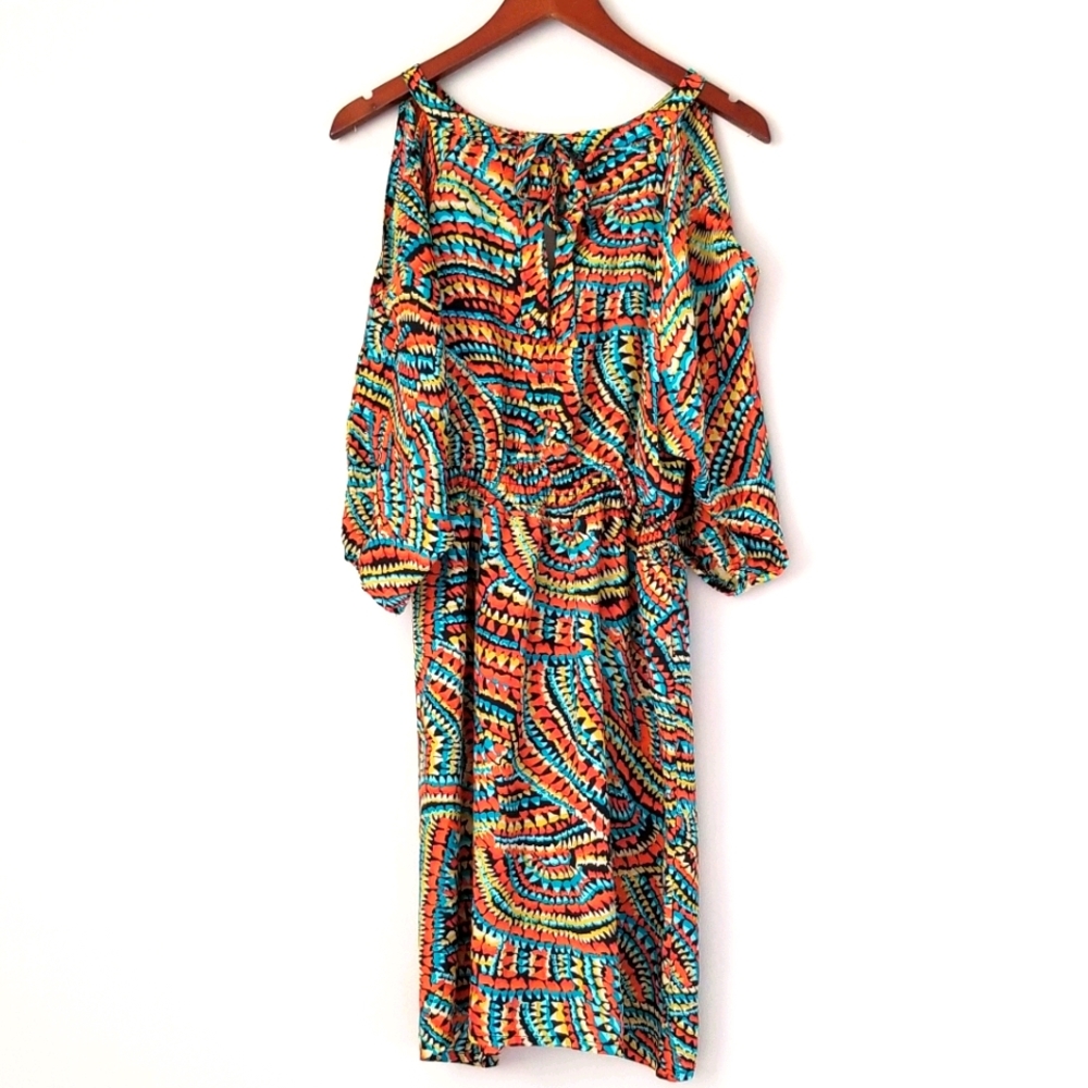 Boho style dress with slits on sleves